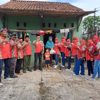 Ketua Gerakan Masyarakat Lokal Indonesia ( GML ) kota Metro “Slamet Riadi”  Keliling Santuni Anak Yatim Piatu