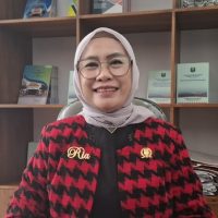 ” Ria Hartini ” ketua DPRD kota Metro, lakukan Safari Ramadhan di Kelurahan Purwosari Metro utara.